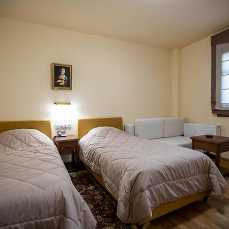 Rentinia Inn Rentína Extérieur photo